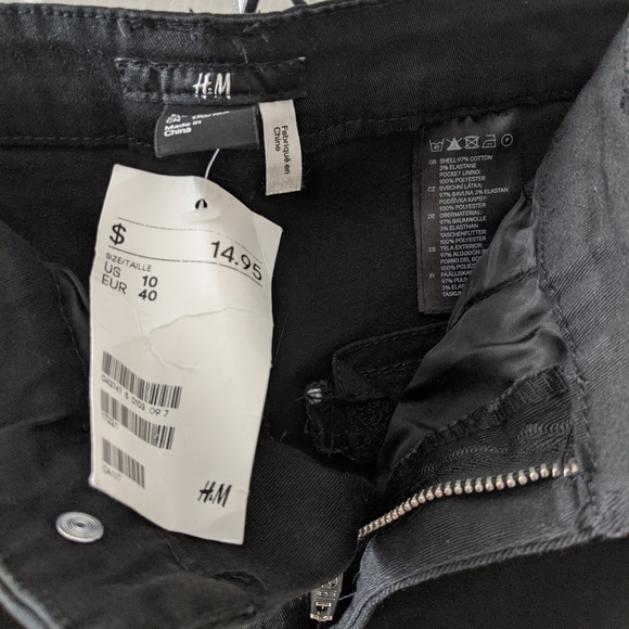 NWT! H&M Black High Waist Shorts - Picture 3 of 3